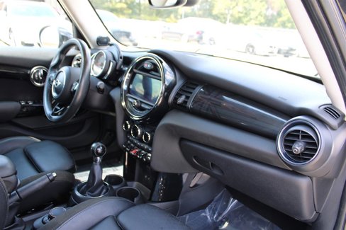 Used 2019 MINI Cooper S w/ Signature Upholstery Package image 18