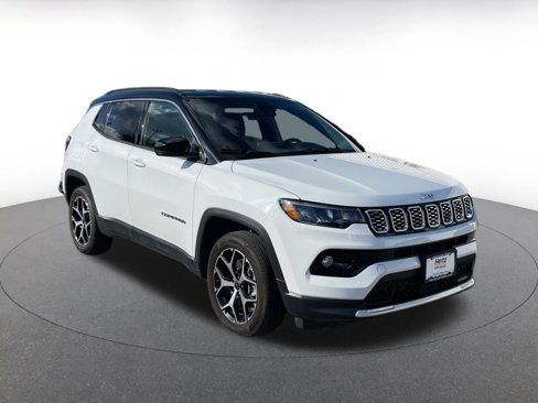 Used 2025 Jeep Compass Limited image 1