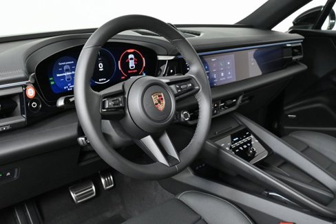 Used 2025 Porsche Macan 4S Electric image 4