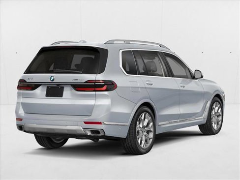 New 2026 BMW X7 M60i image 2
