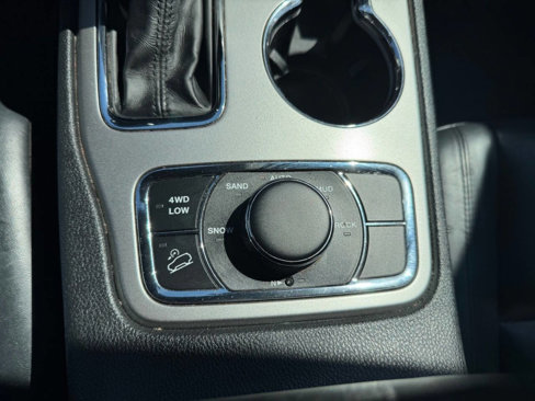 Used 2019 Jeep Grand Cherokee Limited image 22