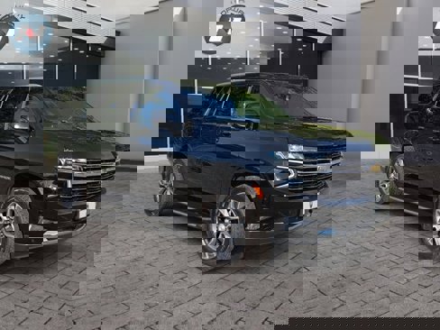 Used 2022 Chevrolet Tahoe LT w/ Luxury Package image 7