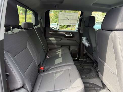 New 2026 GMC Sierra 1500 SLE w/ Preferred Package image 19