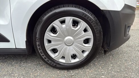 Used 2020 Ford Transit Connect XL image 9
