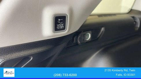 Used 2023 Jeep Grand Cherokee Limited w/ Black Appearance Package image 50