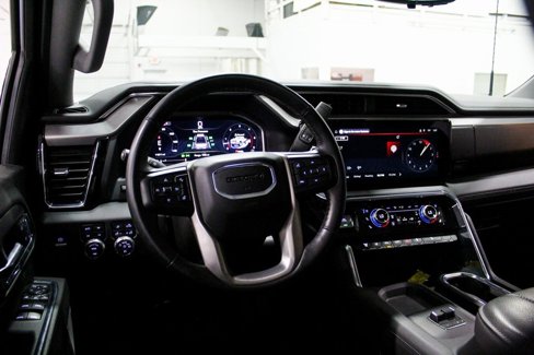 Used 2024 GMC Sierra 2500 Denali w/ Technology Package image 25
