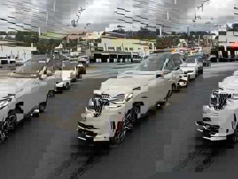 New 2026 BMW X3 xDrive30 w/ Premium Package image 3