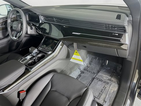 New 2025 Audi Q8 Premium Plus image 31