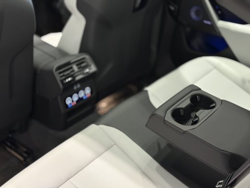 New 2026 BMW M5 w/ Executive Package image 28