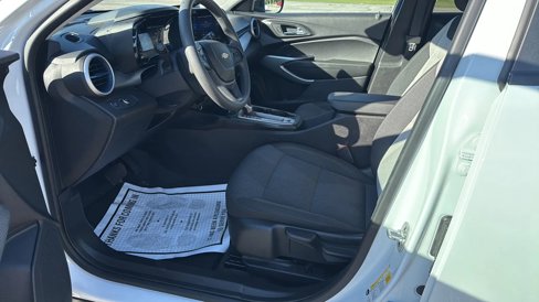 Used 2025 Chevrolet Trax LS image 12