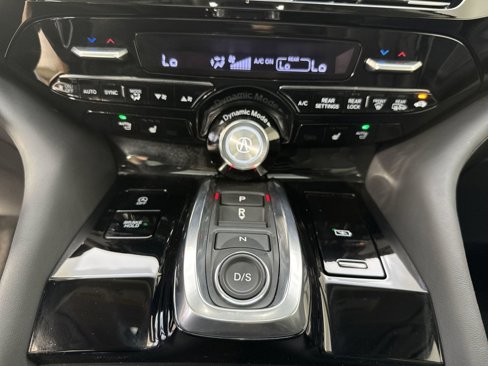 Certified 2025 Acura MDX w/ Technology Package image 17