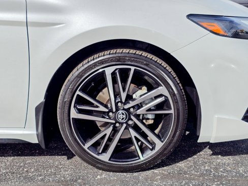 Used 2025 Toyota Camry XSE image 26