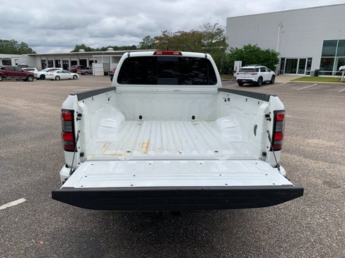 Used 2025 Nissan Frontier SV image 7