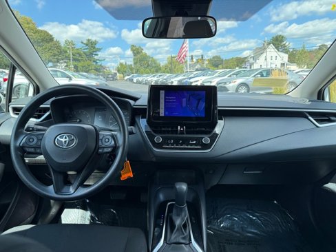 Used 2024 Toyota Corolla LE image 18
