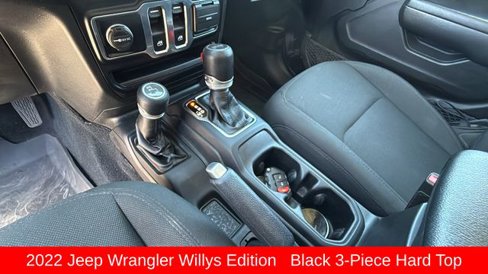 Used 2022 Jeep Wrangler Willys image 13