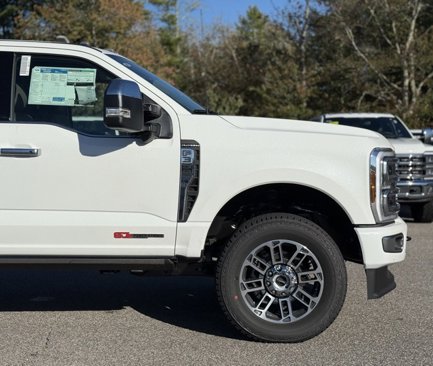 New 2026 Ford F350 4x4 Crew Cab Super Duty image 2