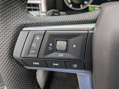 New 2025 Mitsubishi Outlander SE image 17