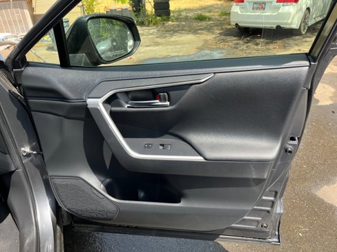 Used 2023 Toyota RAV4 XSE image 17