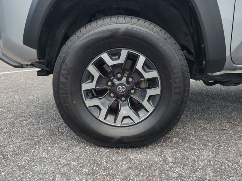 Used 2023 Toyota Tacoma TRD Off-Road image 11