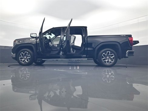 Used 2023 GMC Sierra 1500 SLT w/ SLT Premium Package image 34