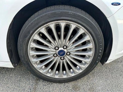 Used 2014 Ford Fusion Titanium image 29