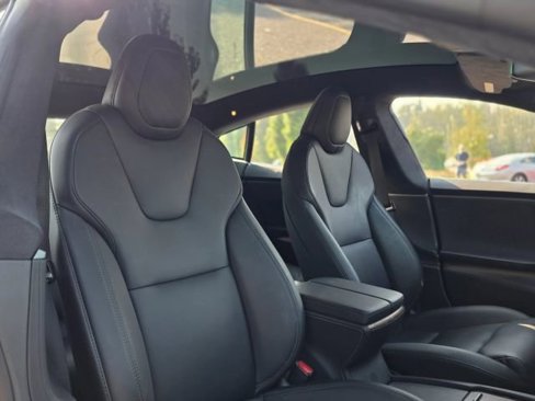 Used 2020 Tesla Model S Long Range Plus image 29