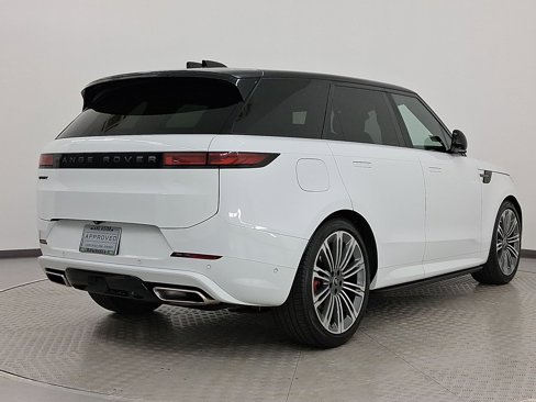 Used 2024 Land Rover Range Rover Sport Dynamic SE image 9
