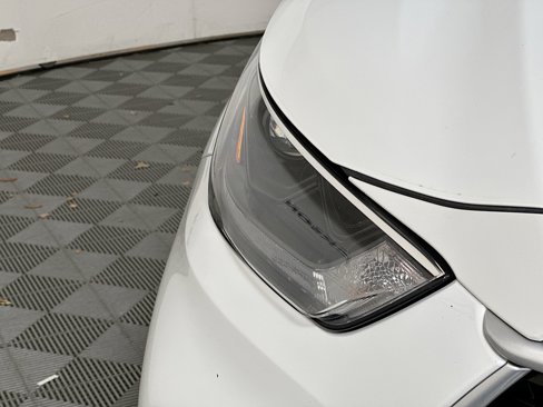 Used 2023 Toyota Highlander XLE image 7