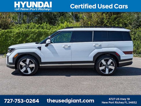 Used 2025 Hyundai Santa Fe Limited image 2