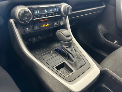 Used 2023 Toyota RAV4 XLE image 41