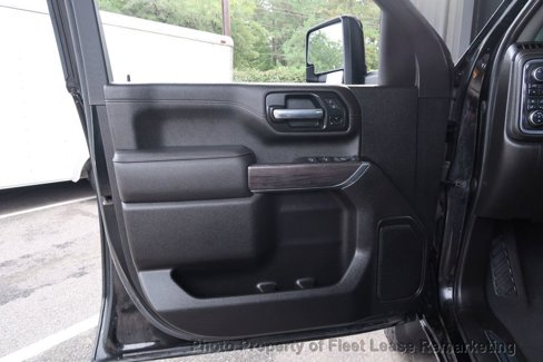 Used 2022 Chevrolet Silverado 2500 LTZ w/ LTZ Plus Package image 13