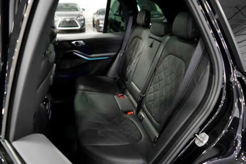 Used 2023 BMW X5 xDrive40i w/ M Sport Package image 18