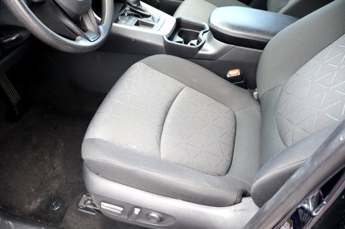 Used 2021 Toyota RAV4 XLE image 9