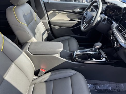 Certified 2025 Chevrolet Trax ACTIV w/ Driver Confidence Package image 6