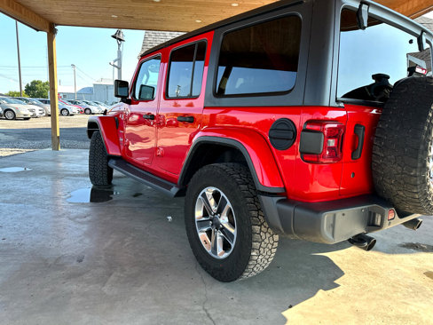 Used 2018 Jeep Wrangler Unlimited Sahara w/ Dual Top Group image 9