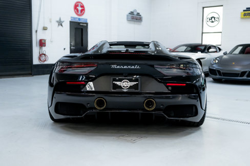Used 2023 Maserati MC20 Spyder image 8