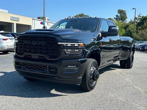New 2025 RAM 3500 Limited image 3