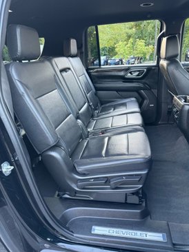 Used 2021 Chevrolet Suburban LT image 13