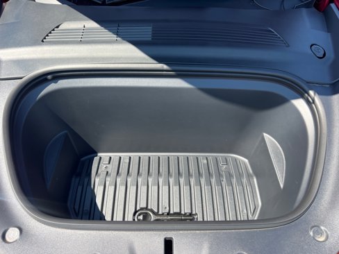 Used 2021 Tesla Model Y Long Range image 41