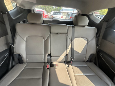 Used 2017 Hyundai Santa Fe Sport image 19