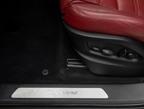 Certified 2022 Porsche Cayenne image 21