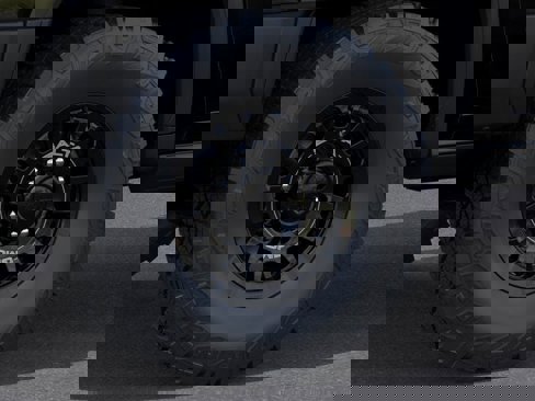 New 2026 GMC Sierra 2500 AT4X w/ AT4X AEV Edition image 9