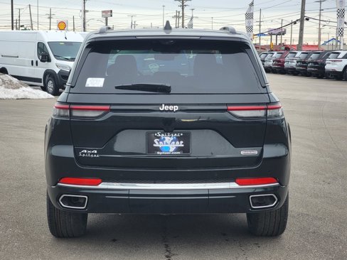 New 2025 Jeep Grand Cherokee Overland w/ Luxury Tech Group IV image 6
