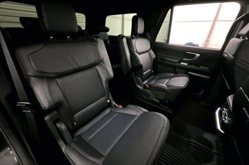New 2025 Ford Expedition Platinum w/ Stealth Performance Package image 26
