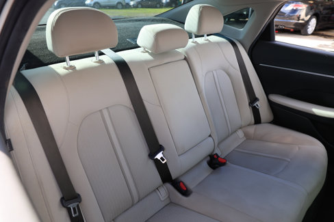 Used 2021 Hyundai Sonata SEL w/ Convenience Package image 14