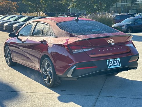 Certified 2025 Hyundai Elantra Sport image 7