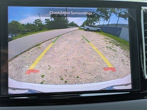 New 2025 Chrysler Voyager LX image 21