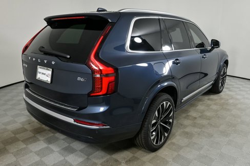 New 2026 Volvo XC90 B6 Plus w/ Protection Package Premier image 28