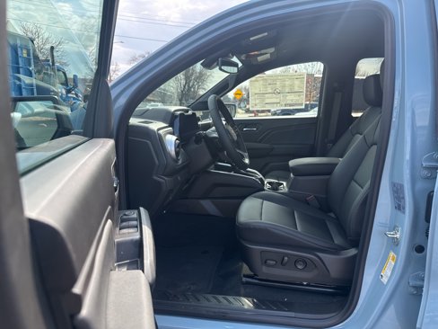 New 2025 Chevrolet Colorado LT w/ LT Convenience Package image 13
