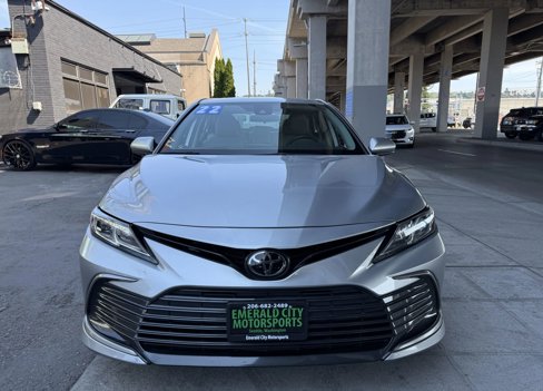 Used 2022 Toyota Camry LE image 2